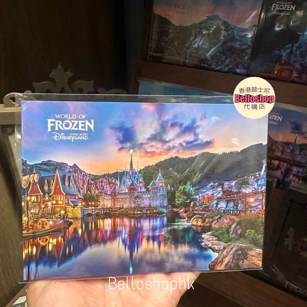 ラッセン ドリームタイム　ディズニーランド　額装品 The Disneyland limited edition Tomica cars, both new and old